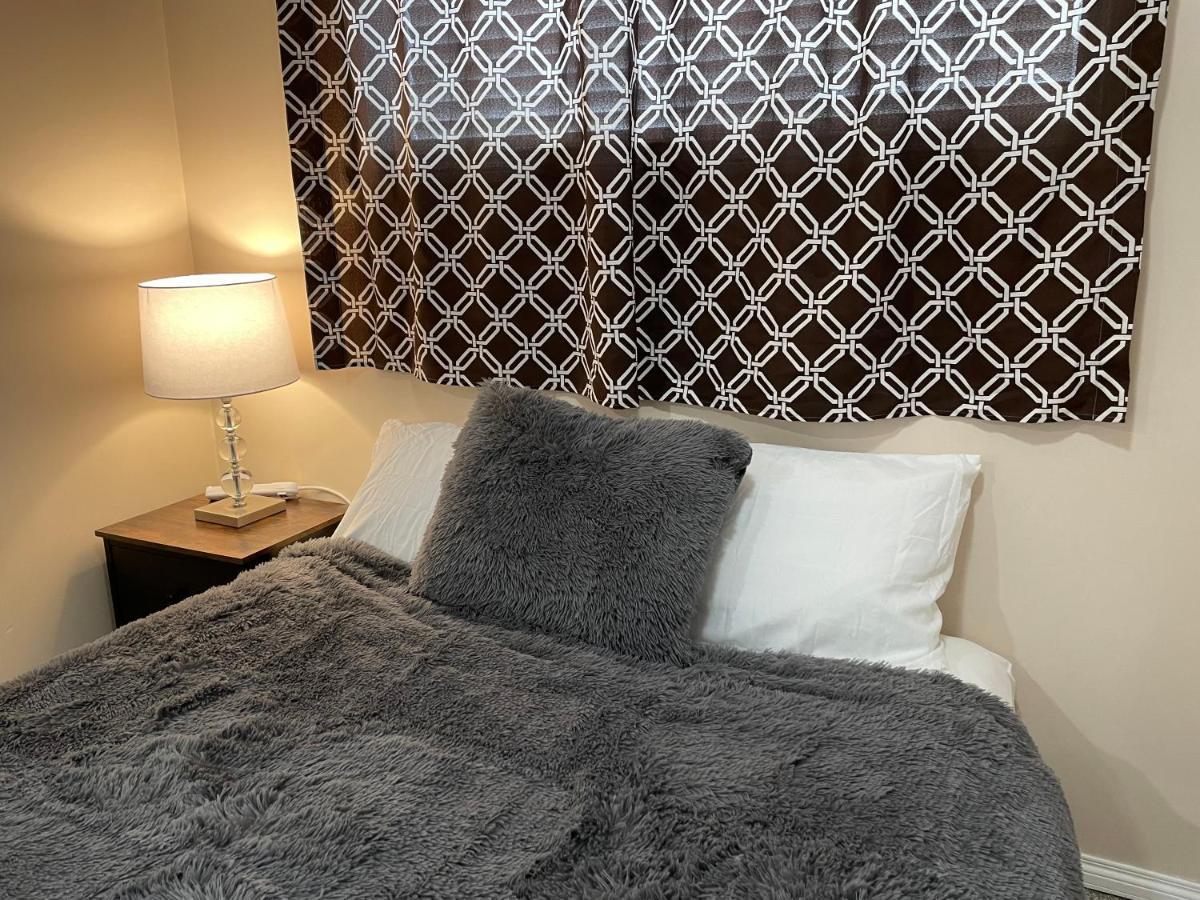 Super Luxury & Cozy Lower Level Apartment In Nw Calgary, Ab Close To Banff Exterior photo