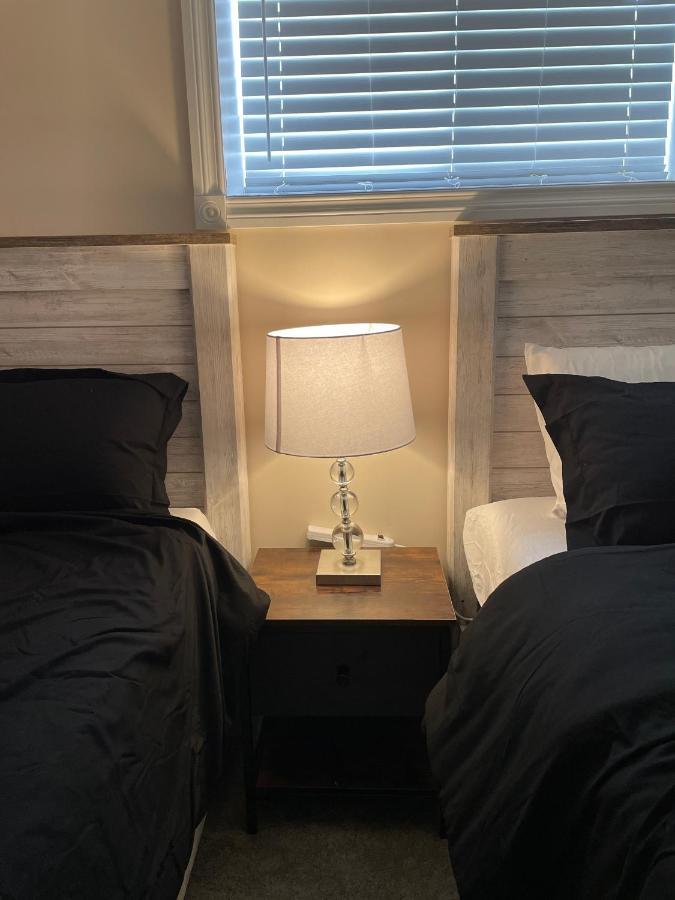 Super Luxury & Cozy Lower Level Apartment In Nw Calgary, Ab Close To Banff Exterior photo