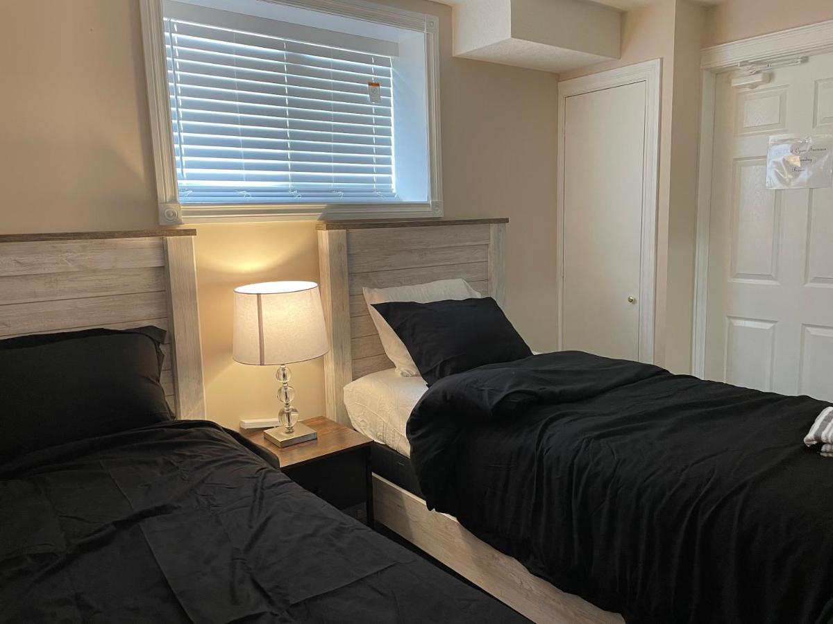 Super Luxury & Cozy Lower Level Apartment In Nw Calgary, Ab Close To Banff Exterior photo